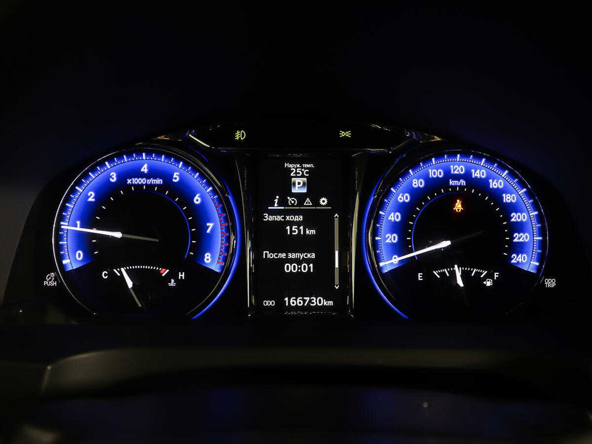 Б/У Тойота Камри 2017 года. Фото: #14