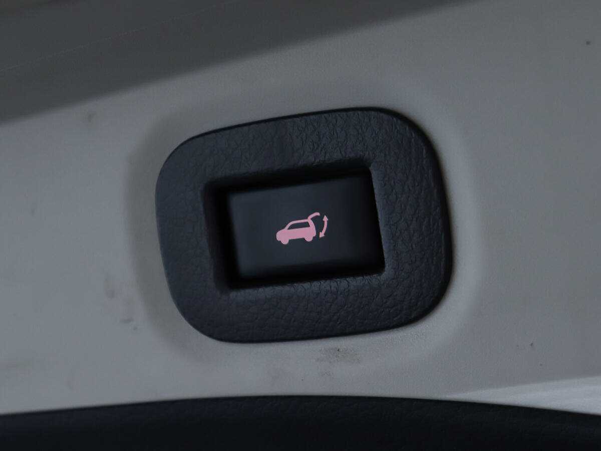 Б/У Ниссан Икс-Трейл 2018 года. Фото: #16