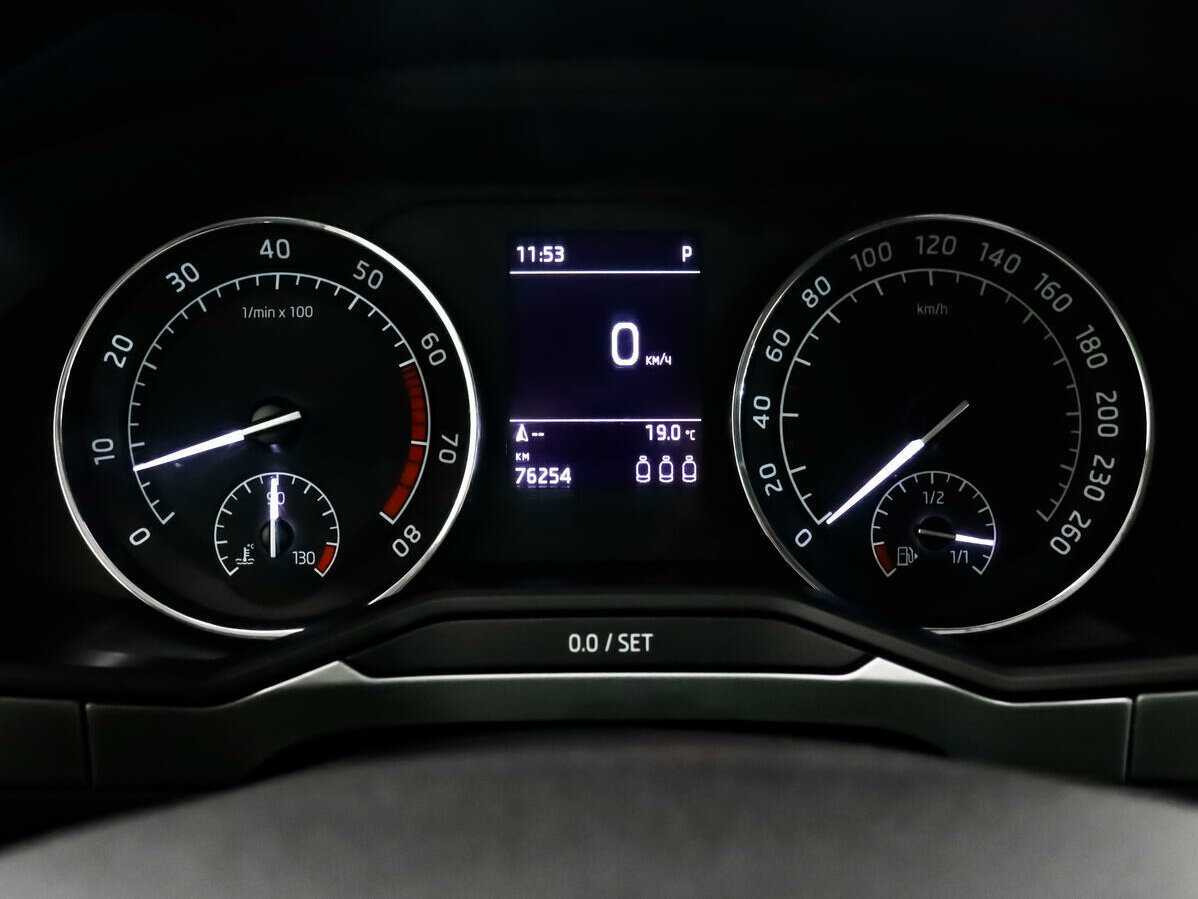 Б/У Шкода Суперб 2017 года. Фото: #7