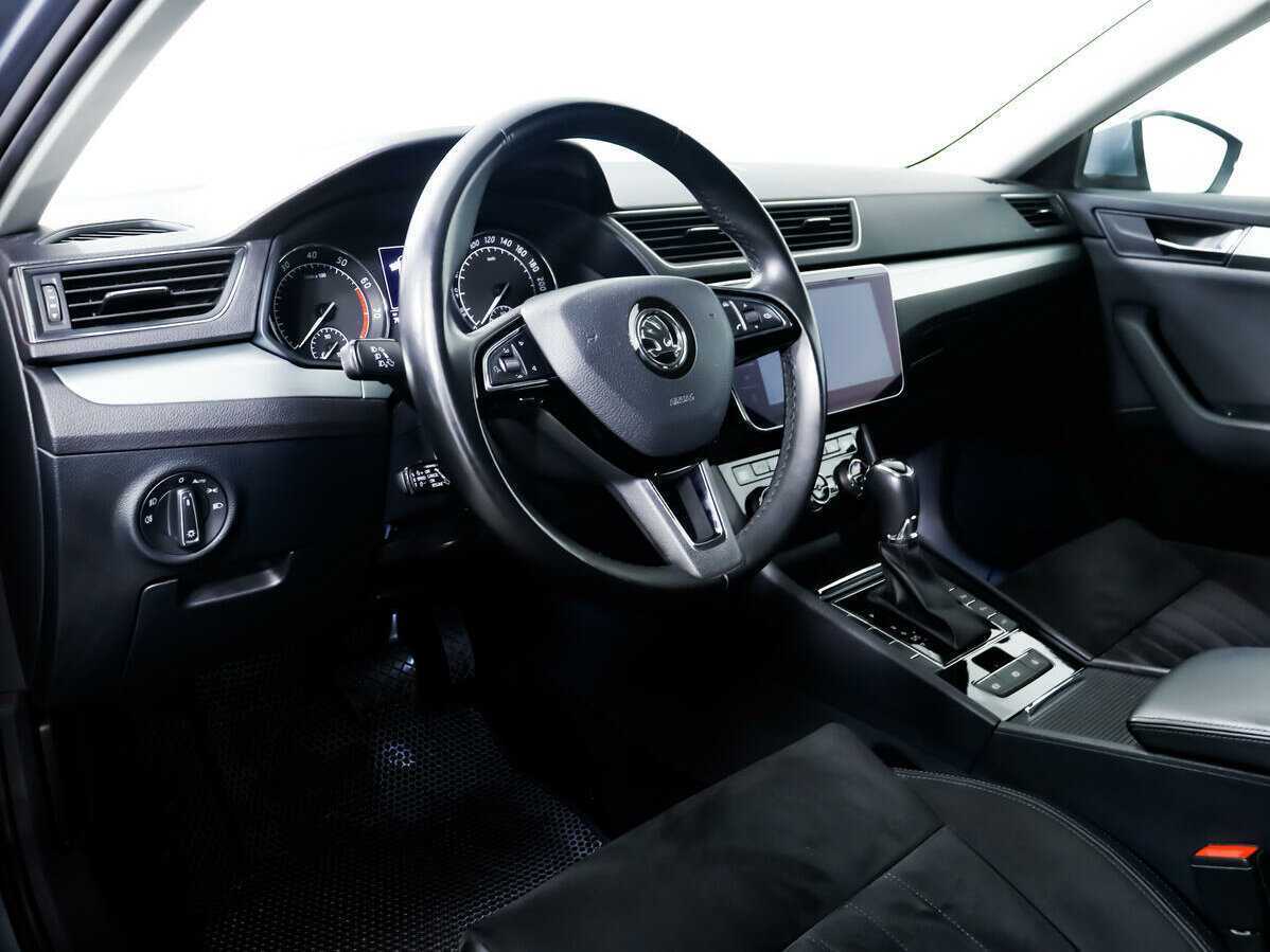 Б/У Шкода Суперб 2017 года. Фото: #10