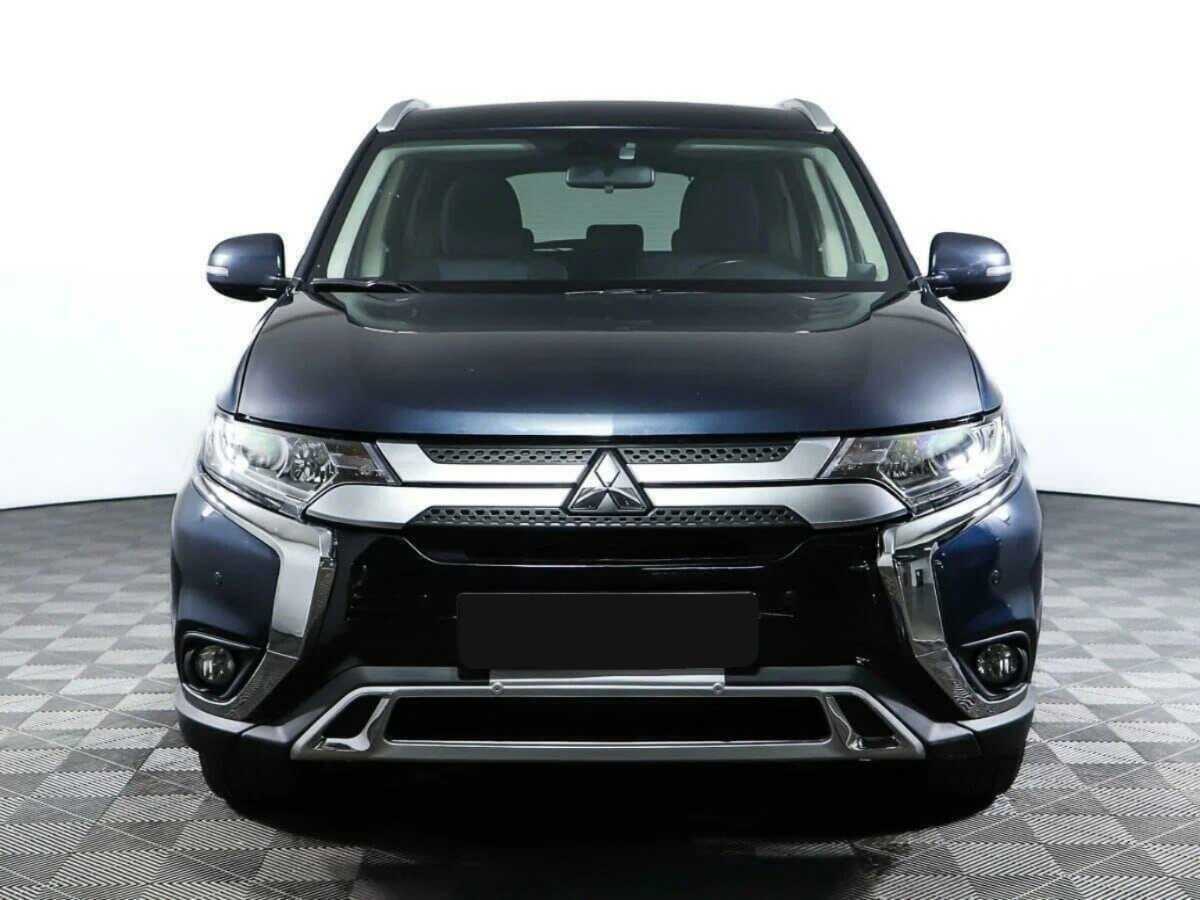 Mitsubishi Outlander 2019 года с пробегом. Фото: #1