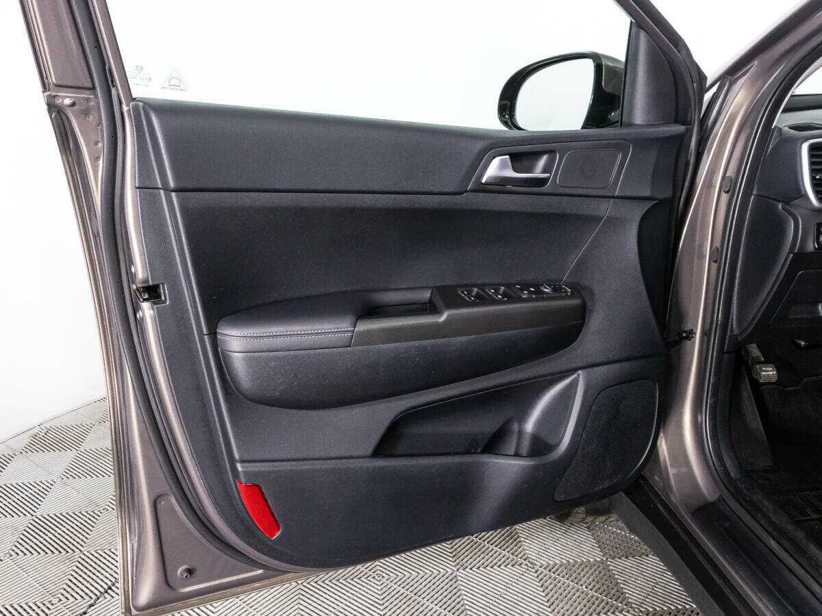 Б/У Киа Спортейдж 2019 года. Фото: #21