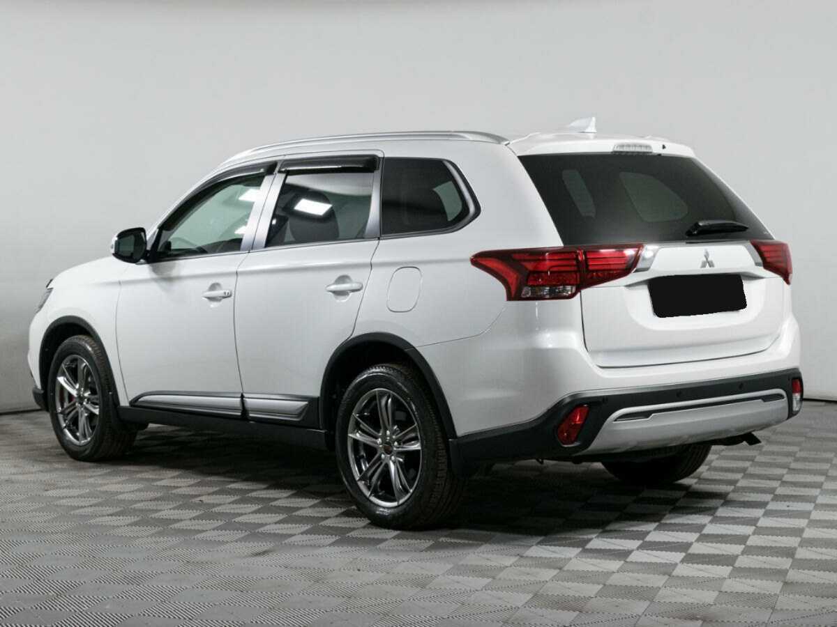 Mitsubishi Outlander 2019 года с пробегом. Фото: #3