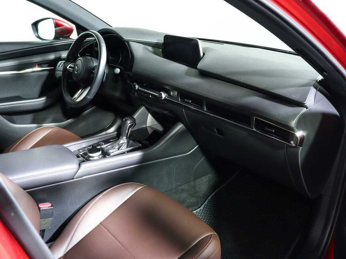 Б/У Мазда 3 2019 года. Фото: #9