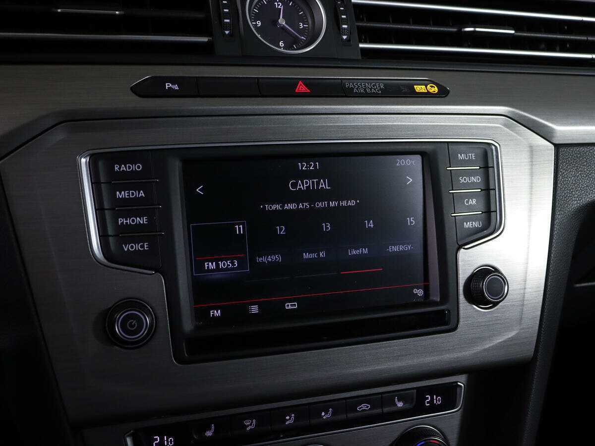 Б/У Фольксваген Пассат 2016 года. Фото: #14