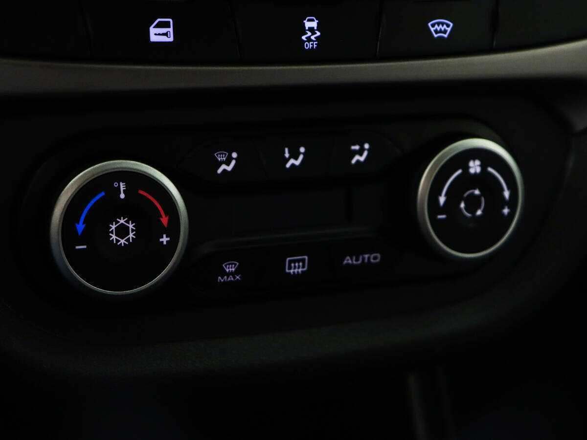 Б/У Лада (ВАЗ) Веста 2019 года. Фото: #12