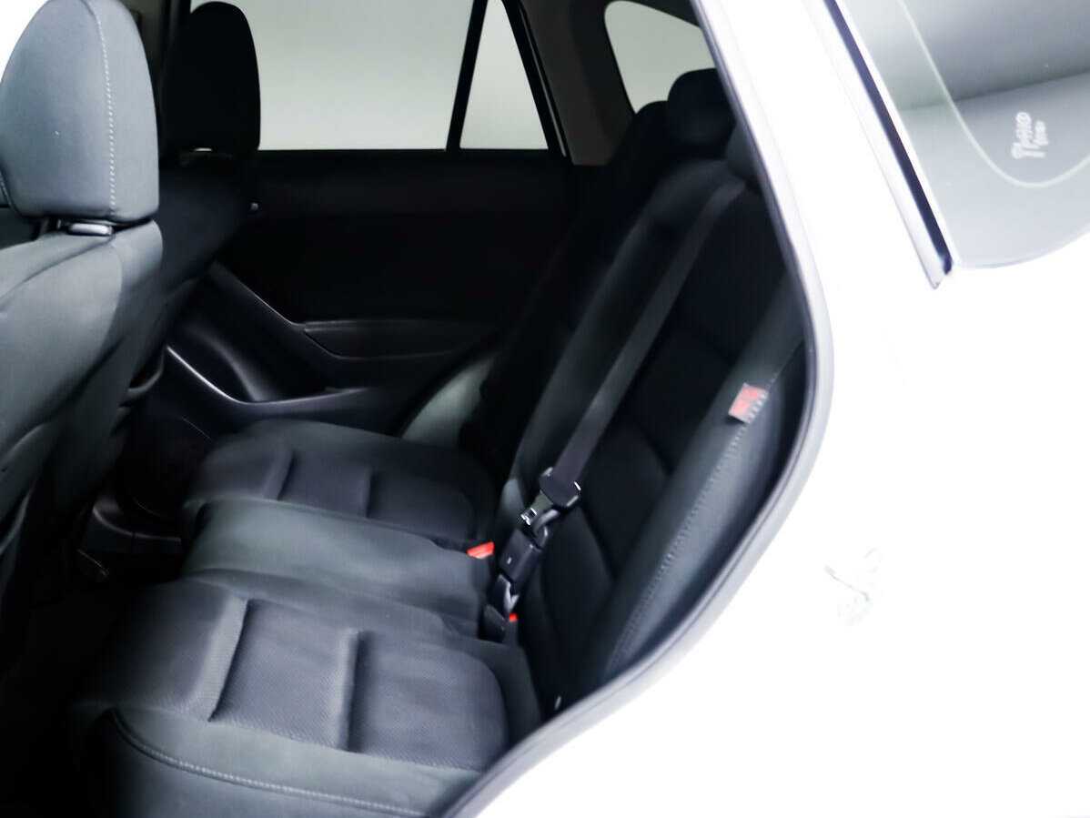 Б/У Мазда Ц-Икс-5 2016 года. Фото: #9