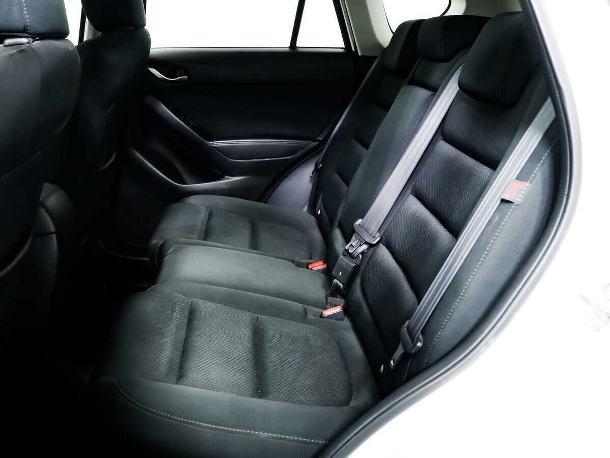 Б/У Мазда Ц-Икс-5 2016 года. Фото: #9