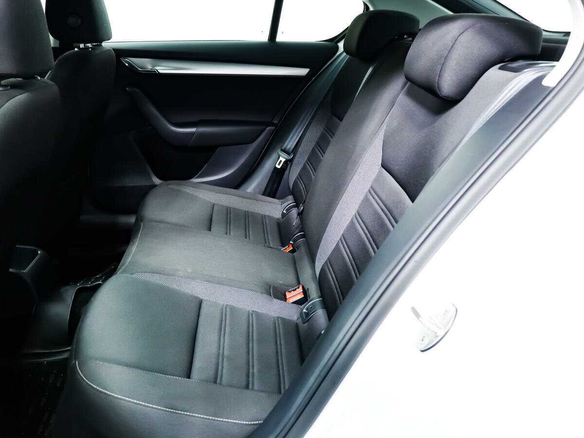 Б/У Шкода Октавия 2018 года. Фото: #10