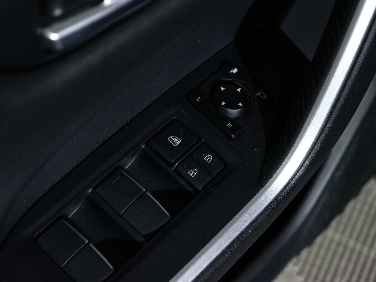 Toyota RAV4 2019 года с пробегом. Фото: #16