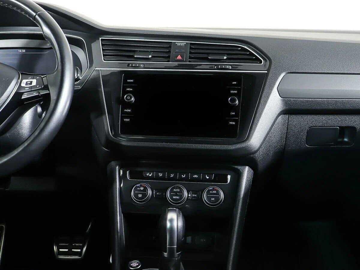 Б/У Фольксваген Тигуан 2018 года. Фото: #12