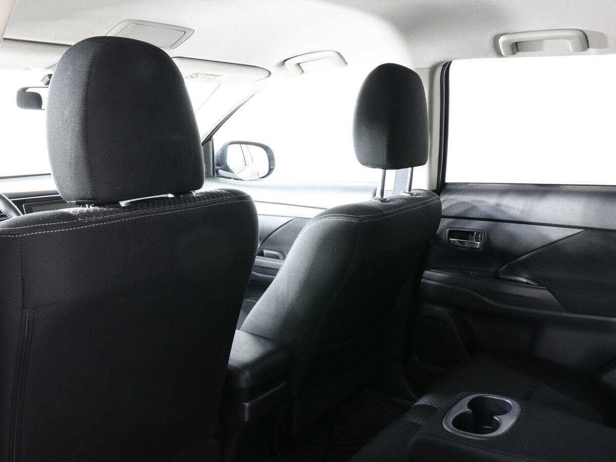 Mitsubishi Outlander 2018 года с пробегом. Фото: #11