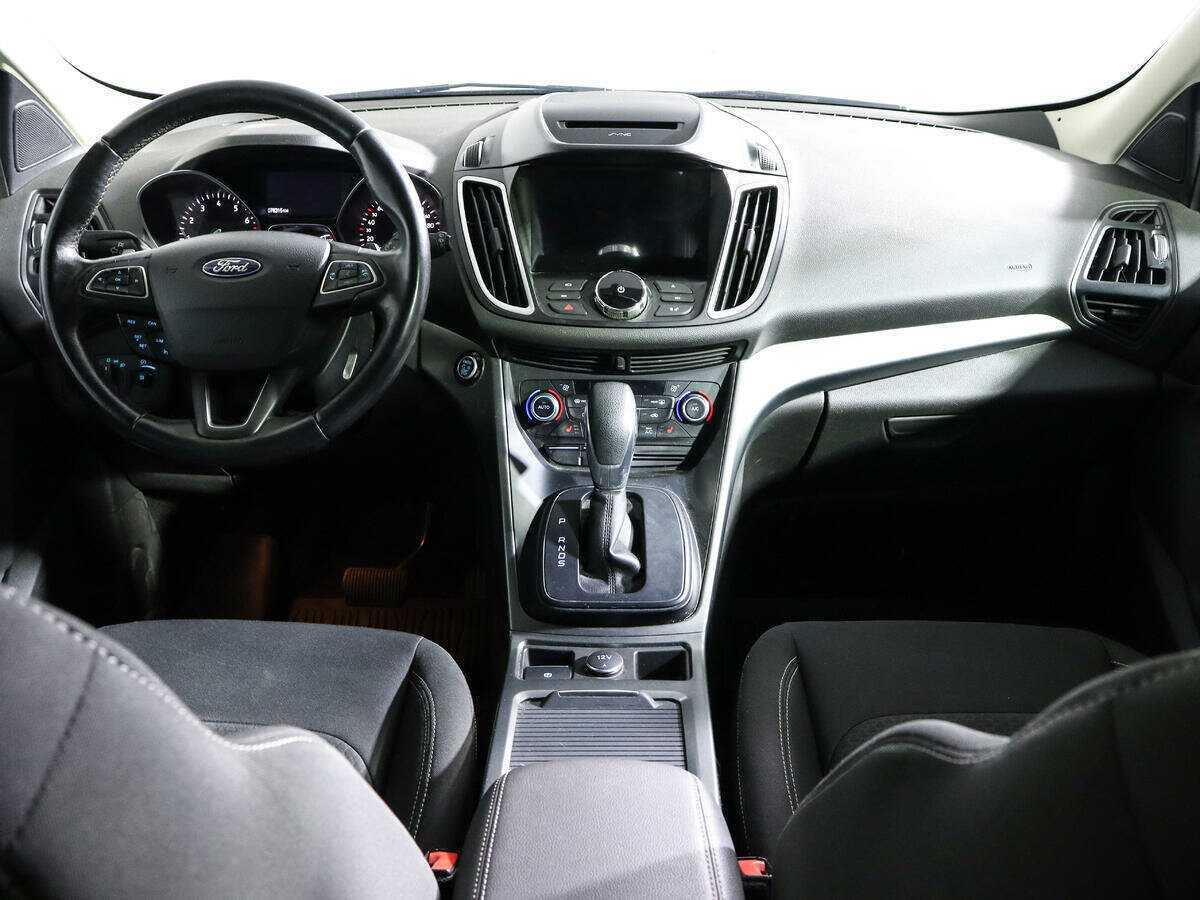 Б/У Форд Куга 2017 года. Фото: #9