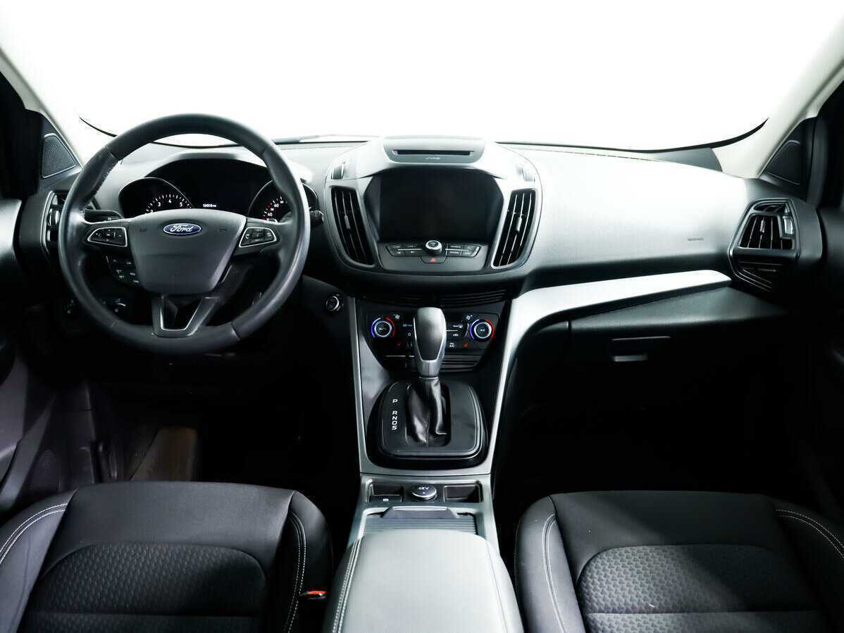 Б/У Форд Куга 2017 года. Фото: #8