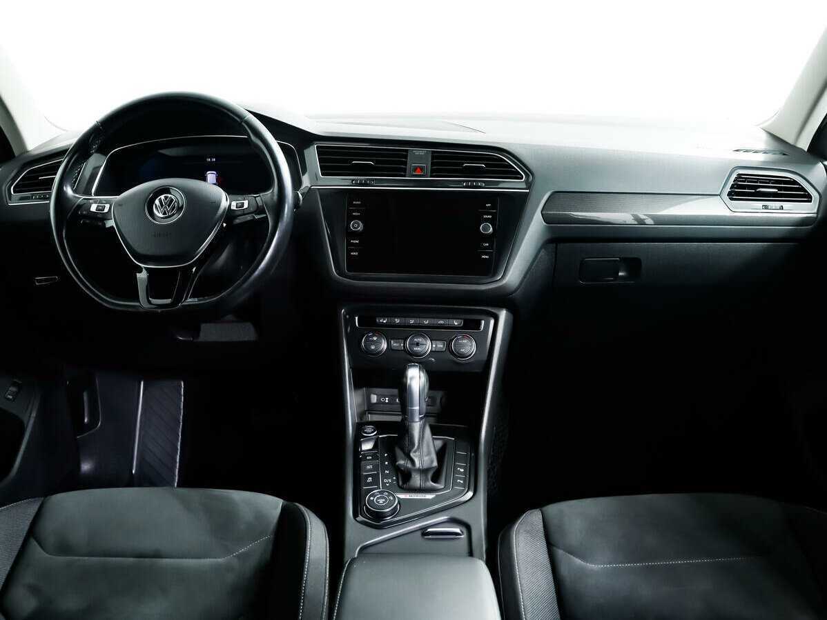 Б/У Фольксваген Тигуан 2017 года. Фото: #8