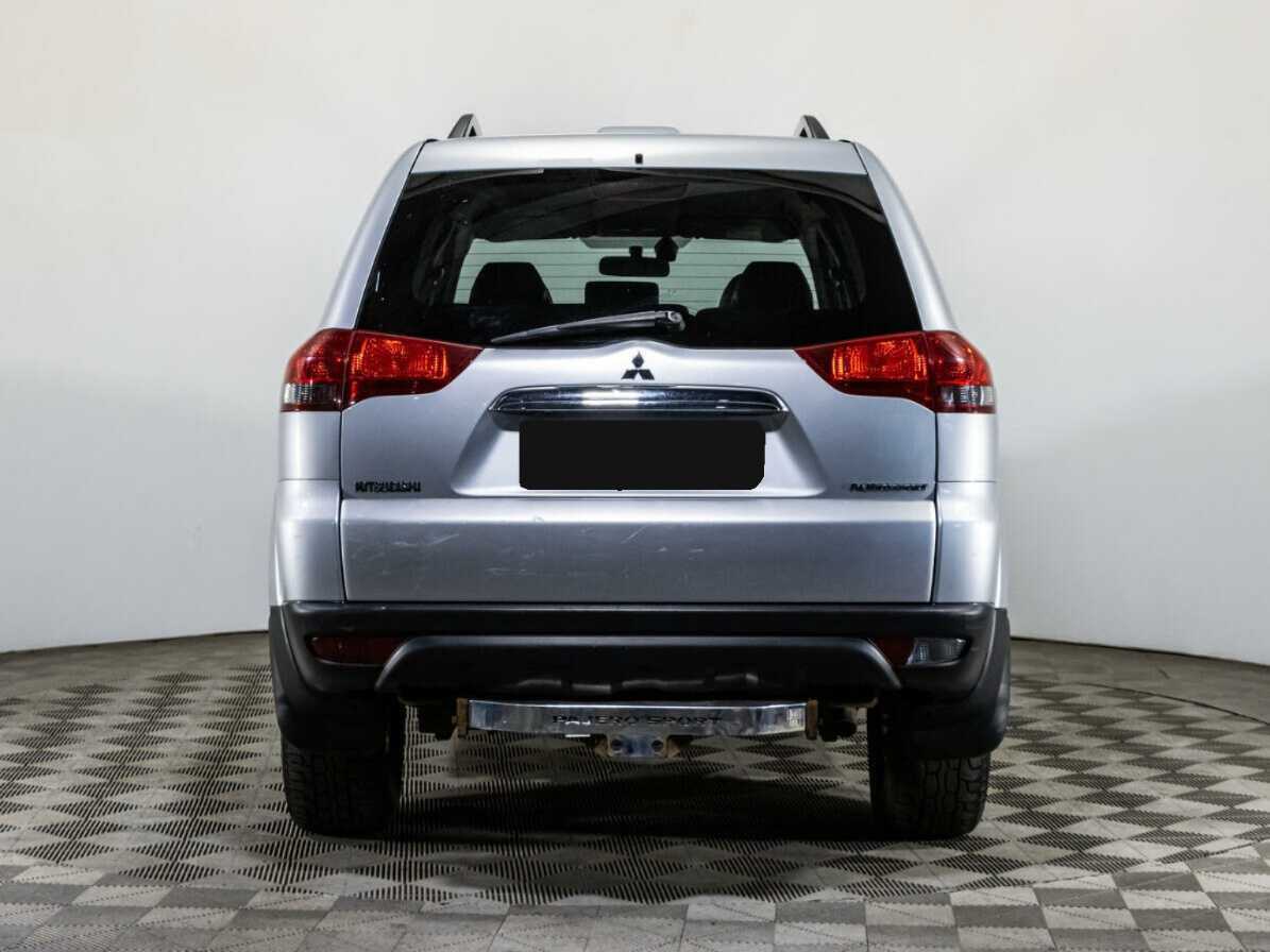 Б/У Митсубиши Паджеро Спорт 2013 года. Фото: #5