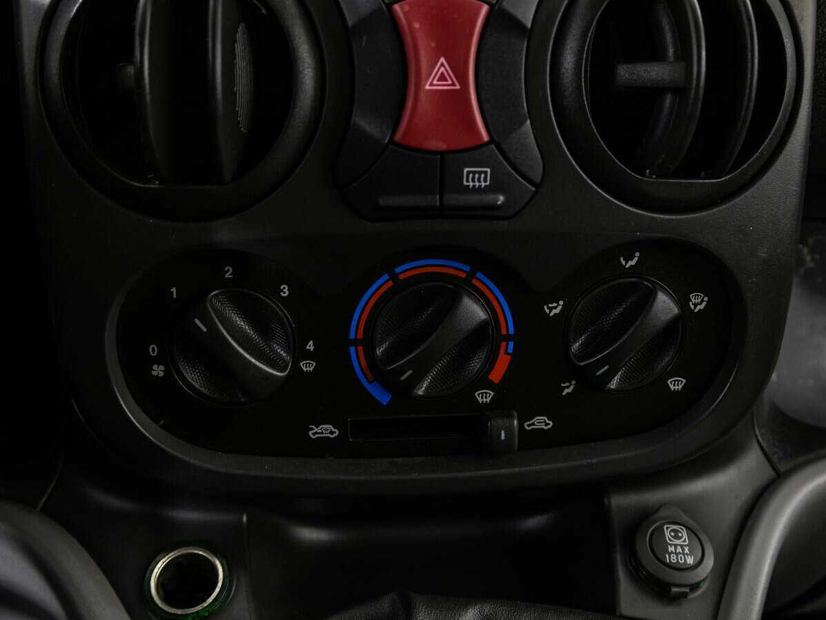 Б/У Фиат Добло 2013 года. Фото: #14