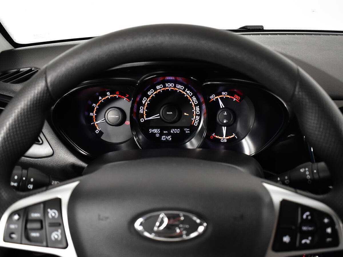 Б/У Лада (ВАЗ) Веста 2020 года. Фото: #10