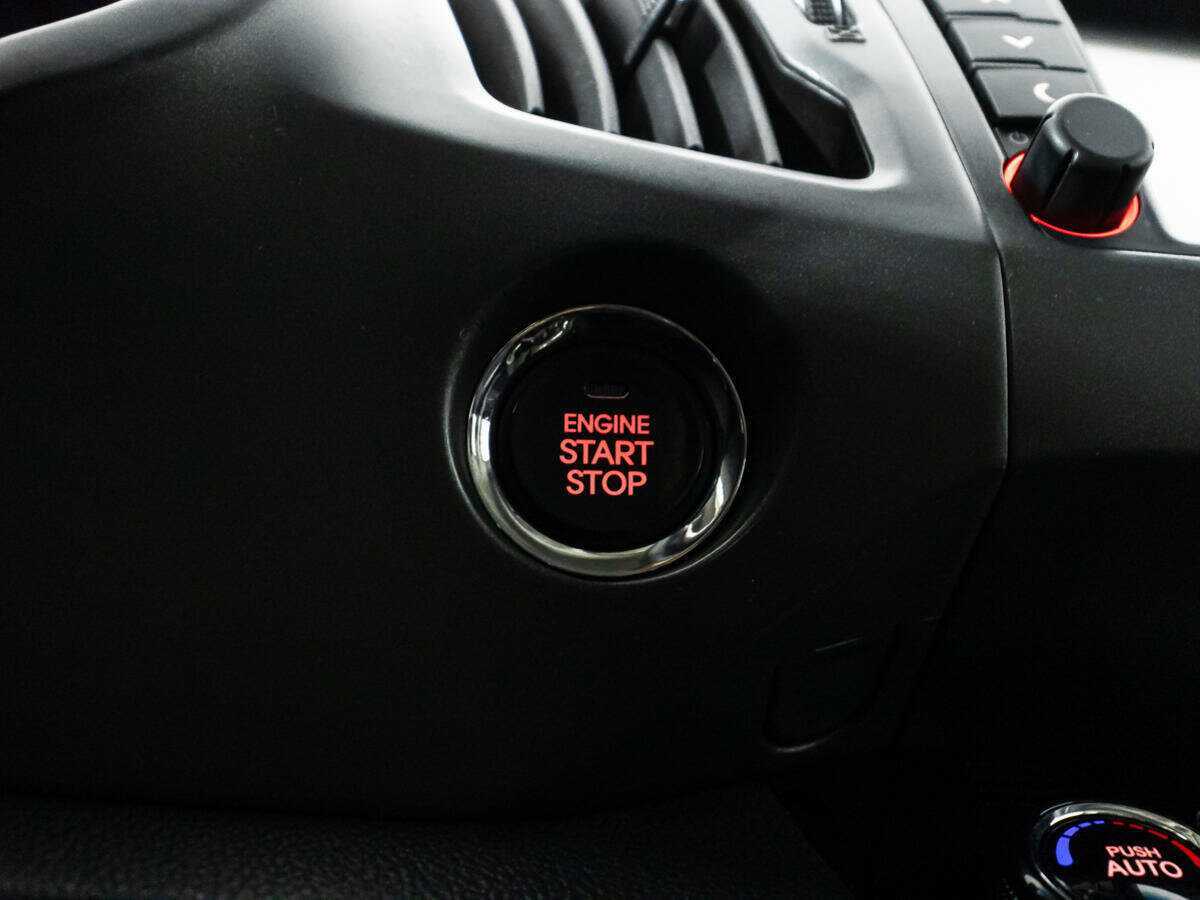 Б/У Киа Спортейдж 2013 года. Фото: #17