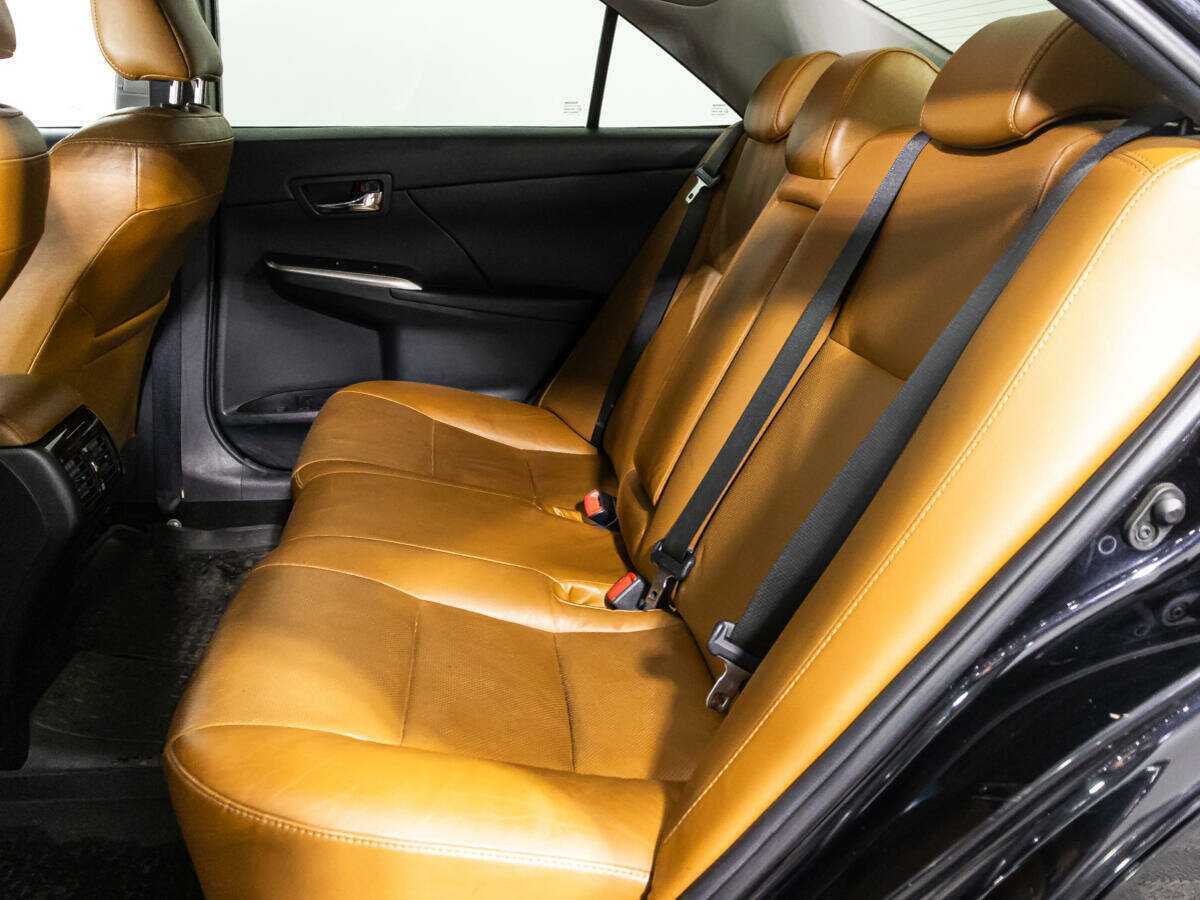 Б/У Тойота Камри 2016 года. Фото: #9