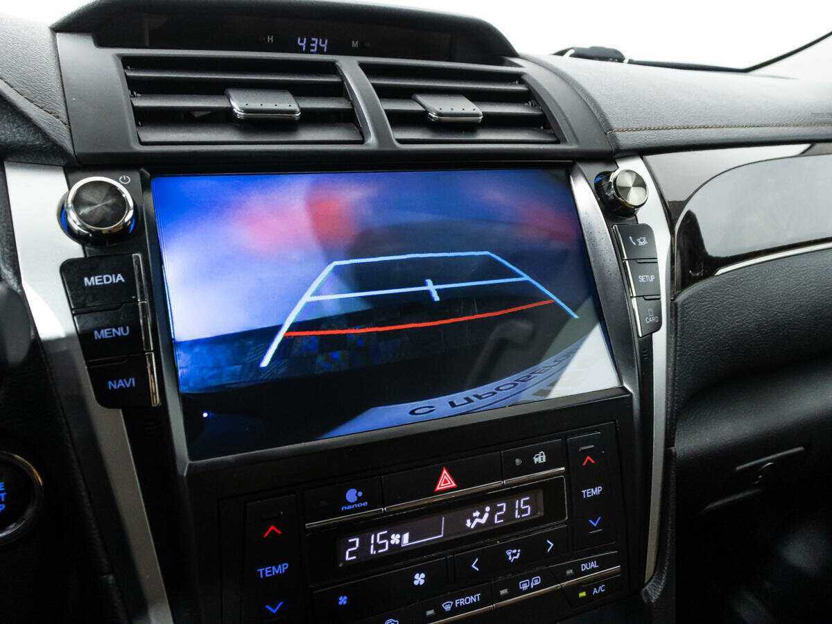 Б/У Тойота Камри 2016 года. Фото: #15