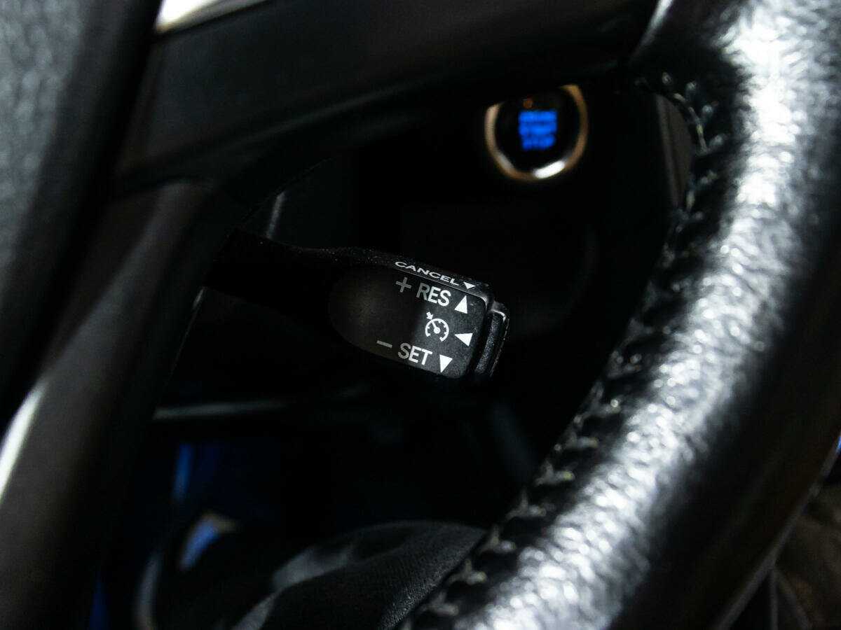 Б/У Тойота Камри 2016 года. Фото: #17