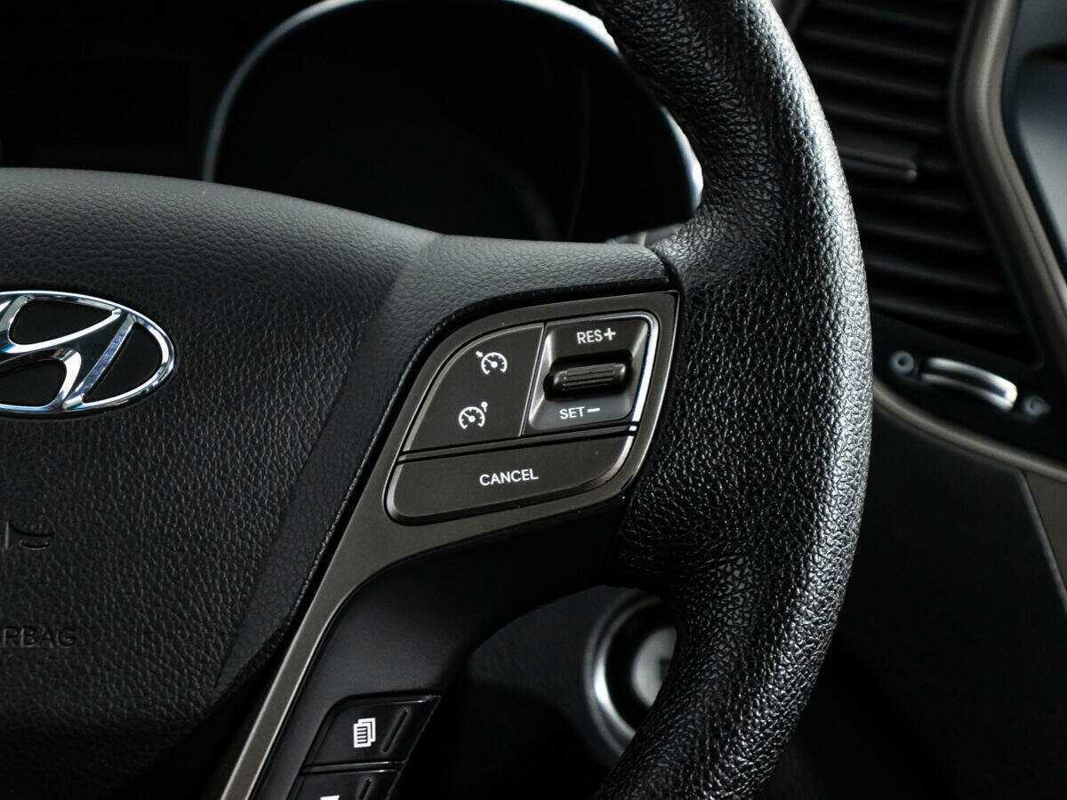 Б/У Хендай Санта Фе 2017 года. Фото: #24