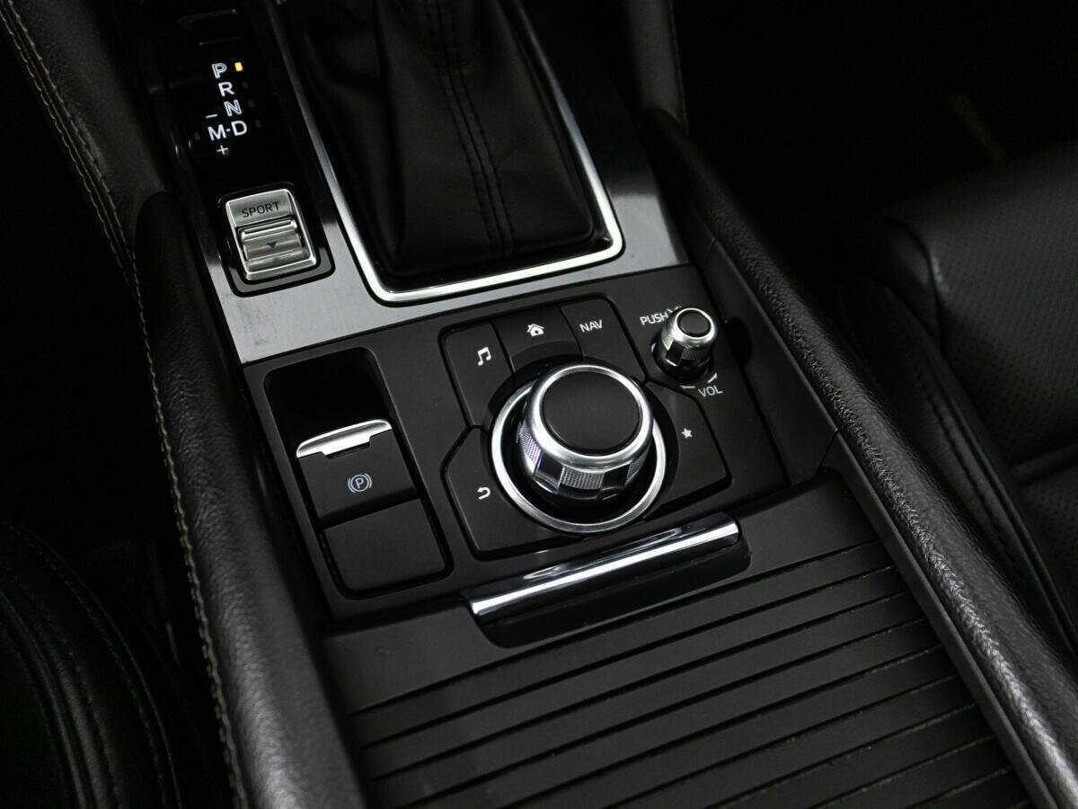 Б/У Мазда 6 2017 года. Фото: #16