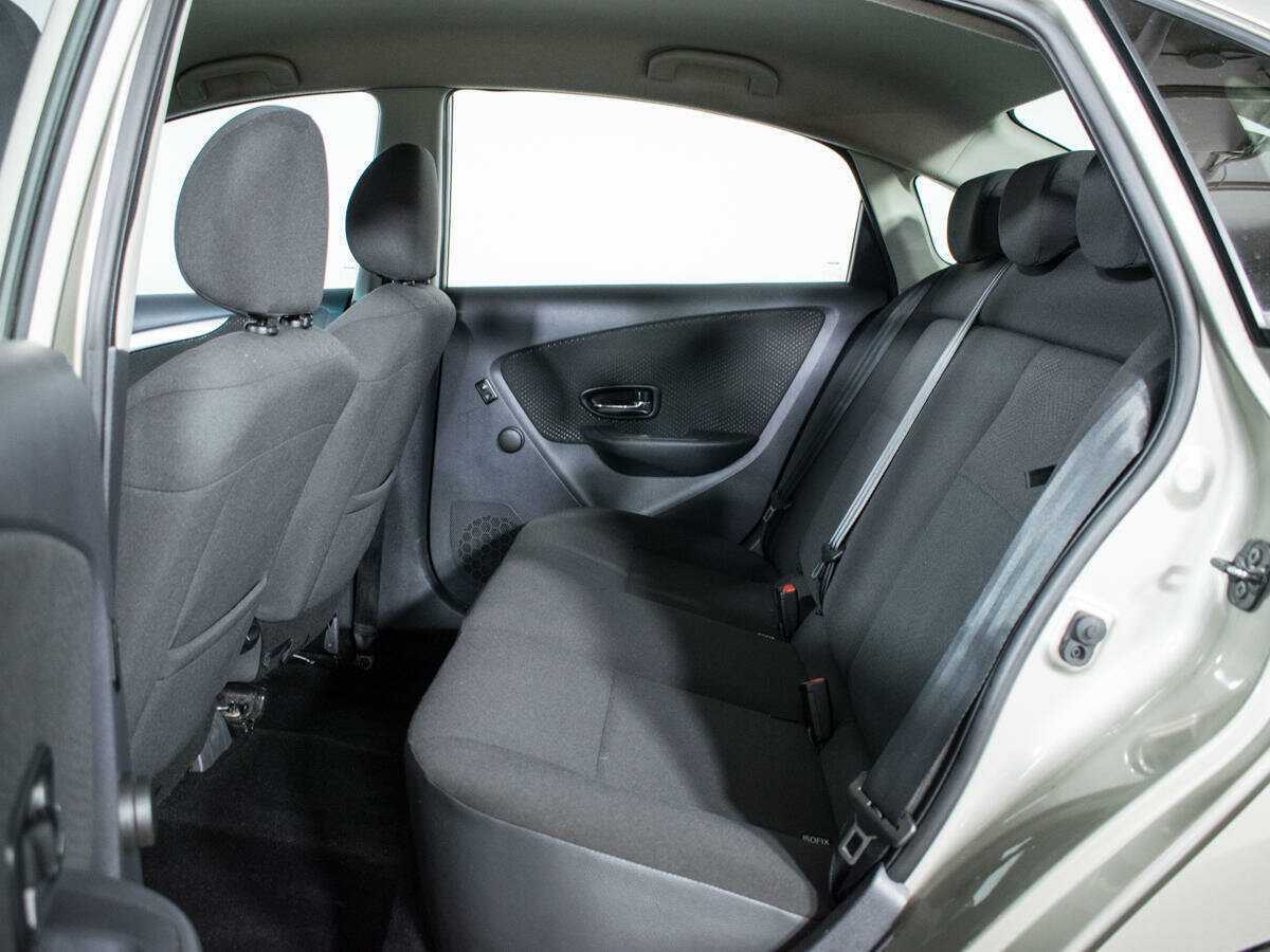 Б/У Ниссан Альмера 2016 года. Фото: #8