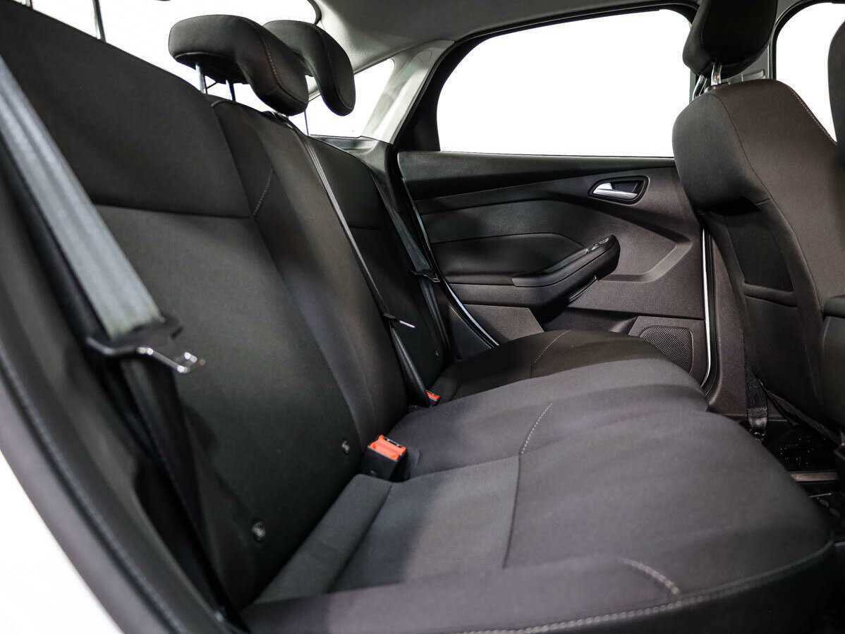 Ford Focus 2018 года с пробегом. Фото: #12