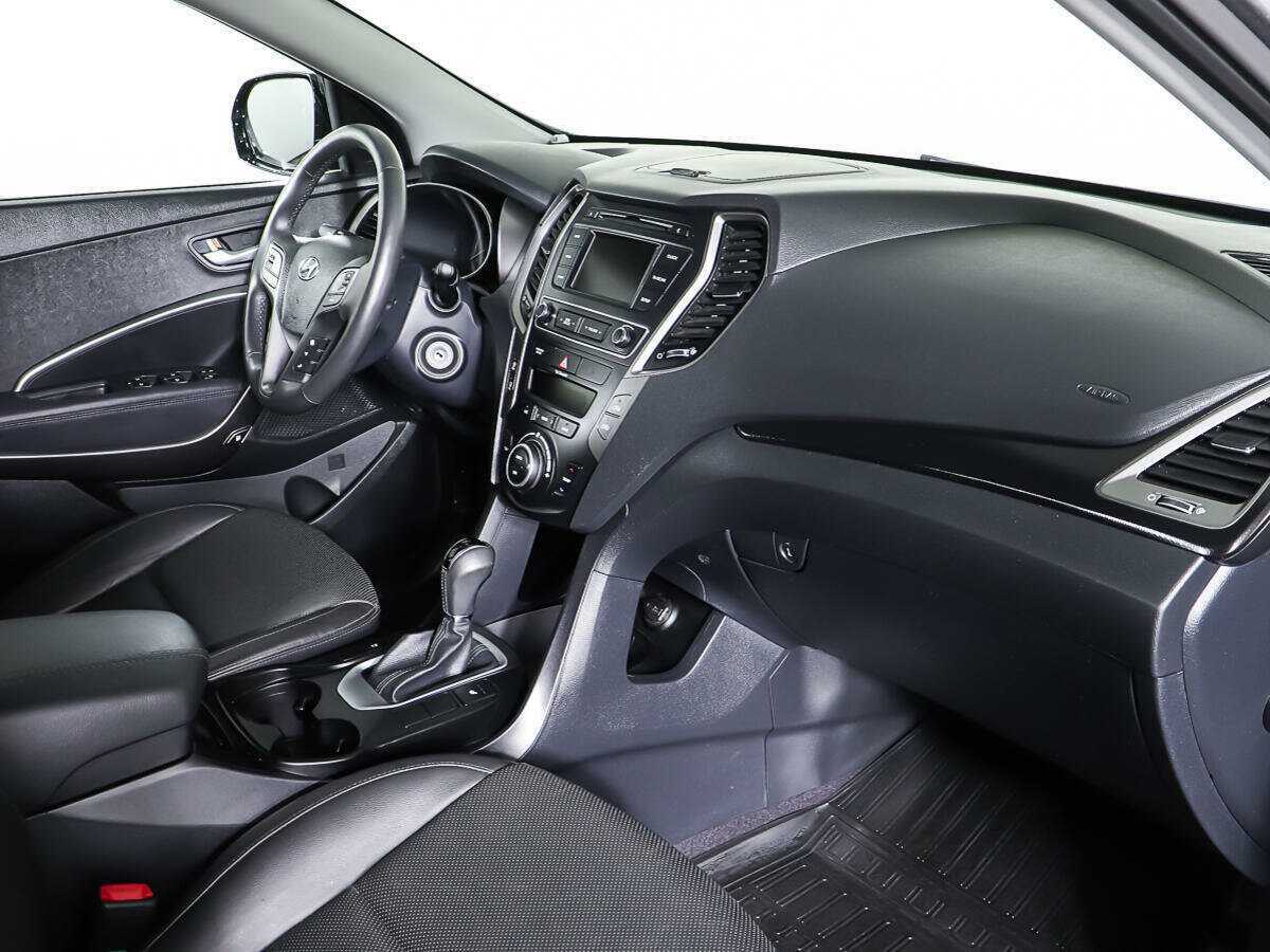 Б/У Хендай Санта Фе 2016 года. Фото: #8