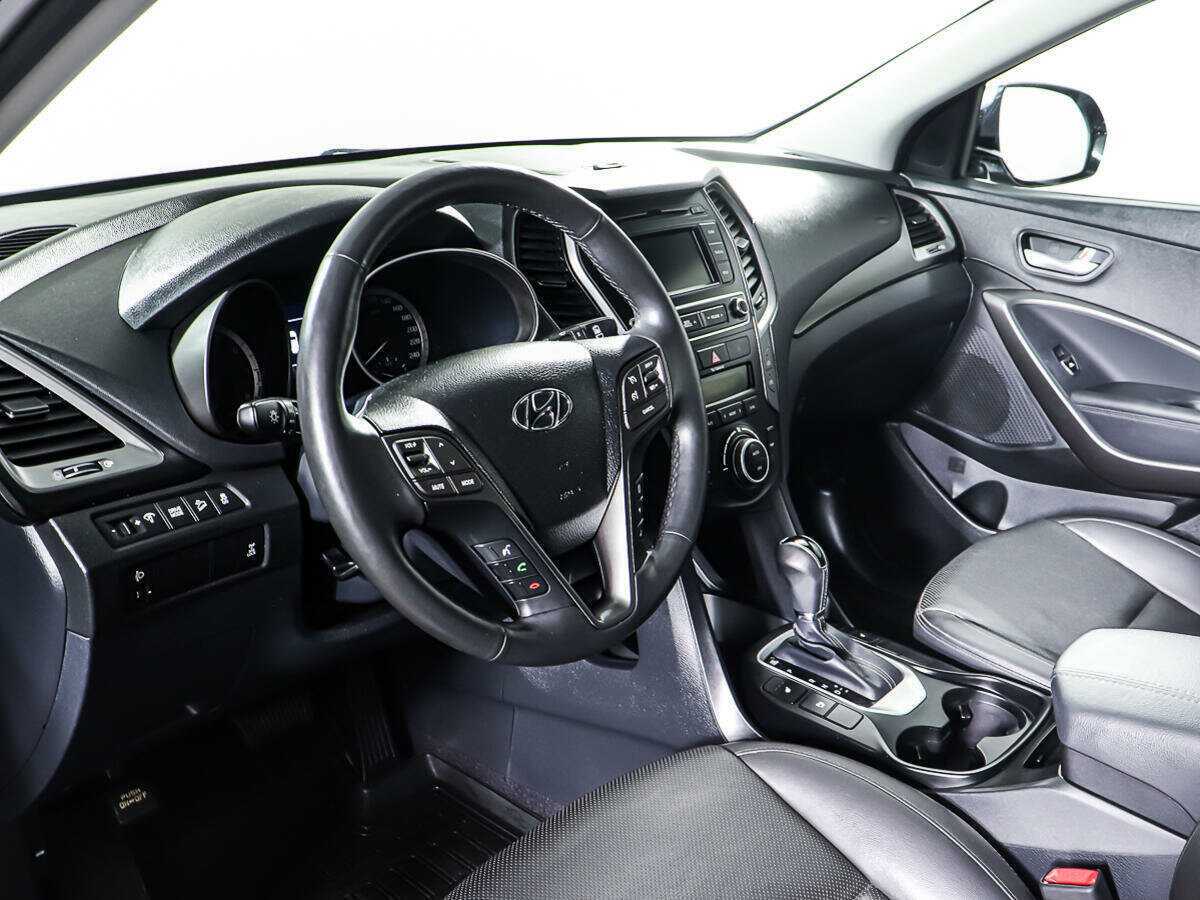 Б/У Хендай Санта Фе 2016 года. Фото: #14