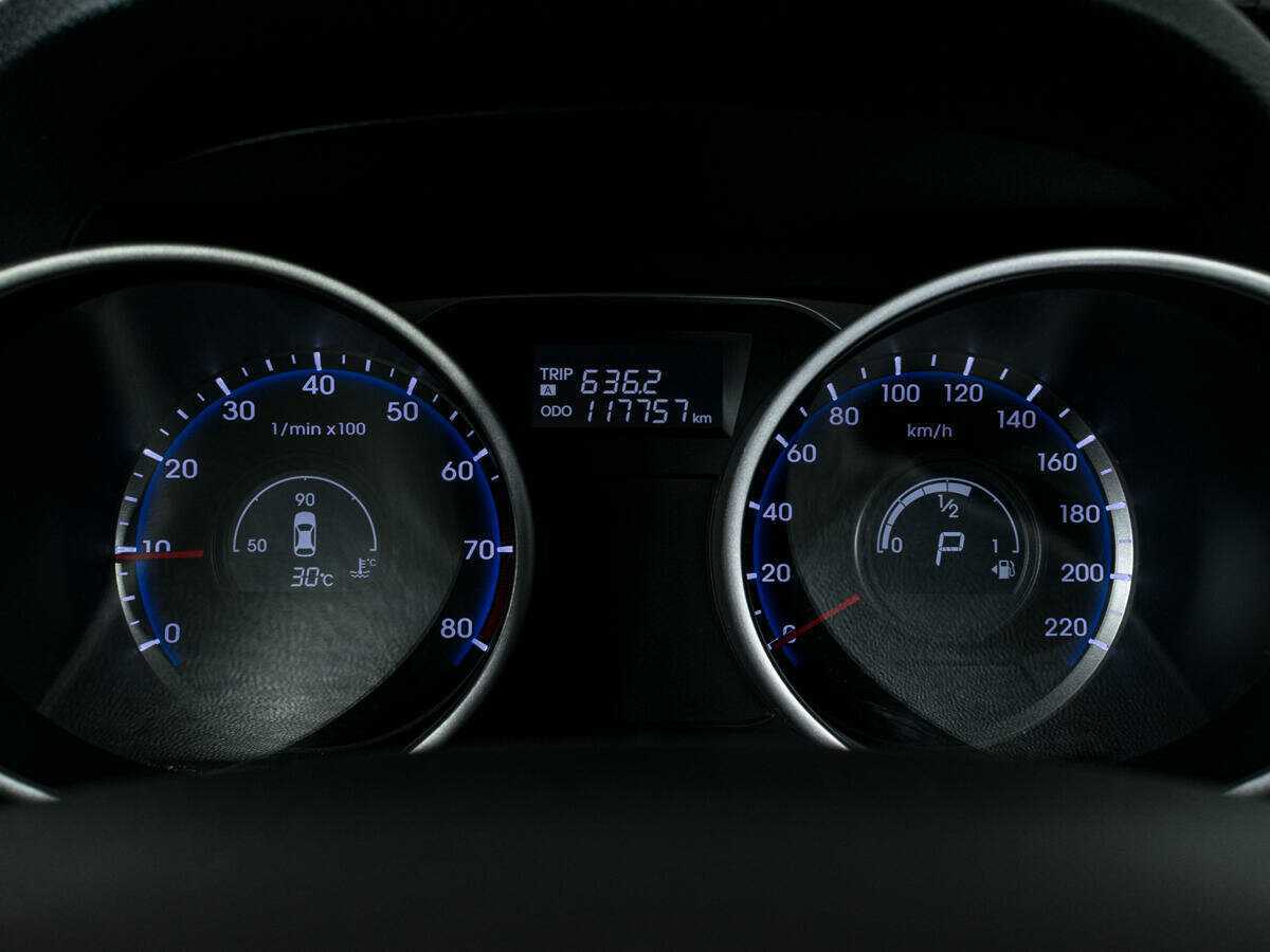 Б/У Хендай ай-икс35 2012 года. Фото: #12