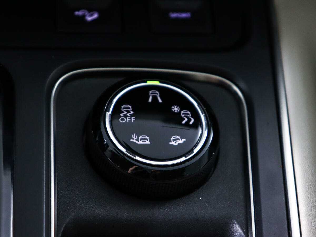 Б/У Ситроен Ц5 Эйркросс 2019 года. Фото: #17