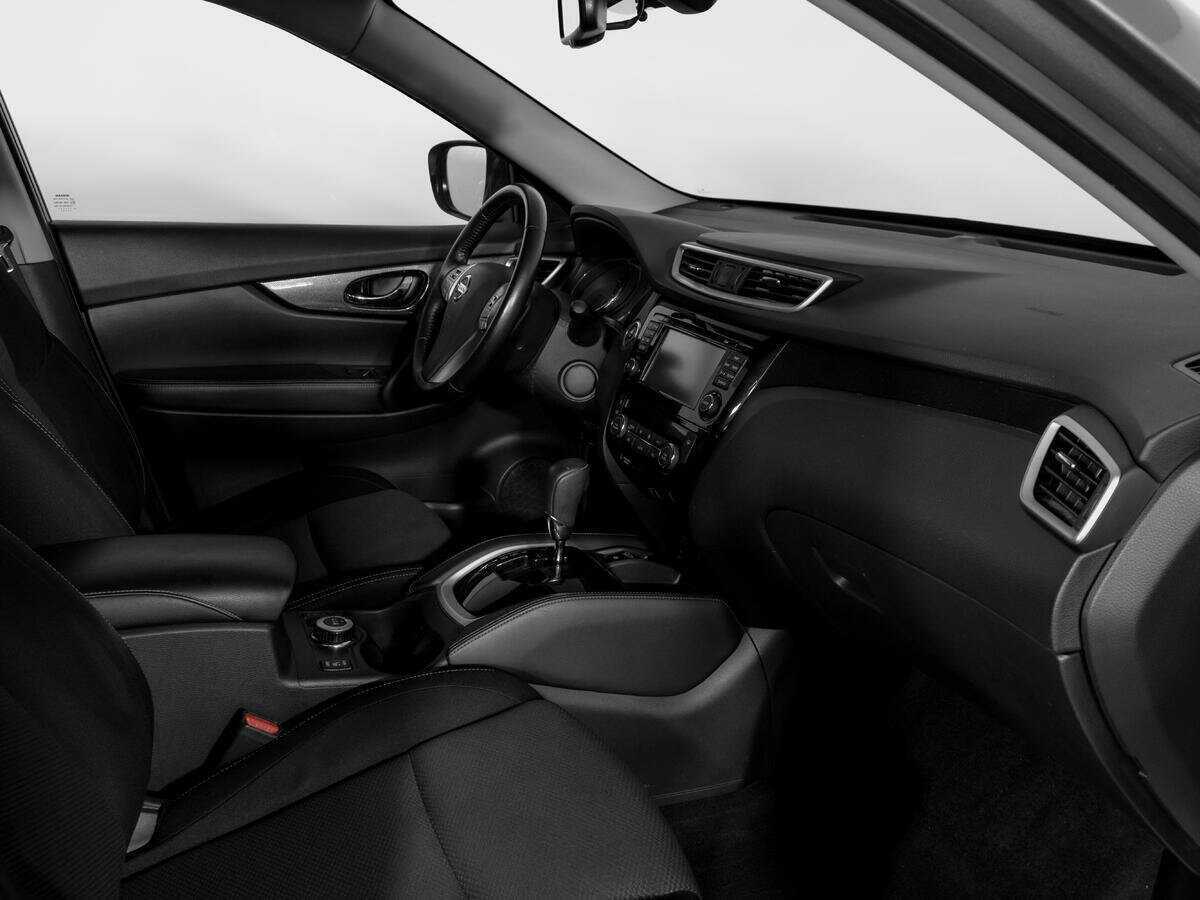 Б/У Ниссан Икс-Трейл 2018 года. Фото: #8