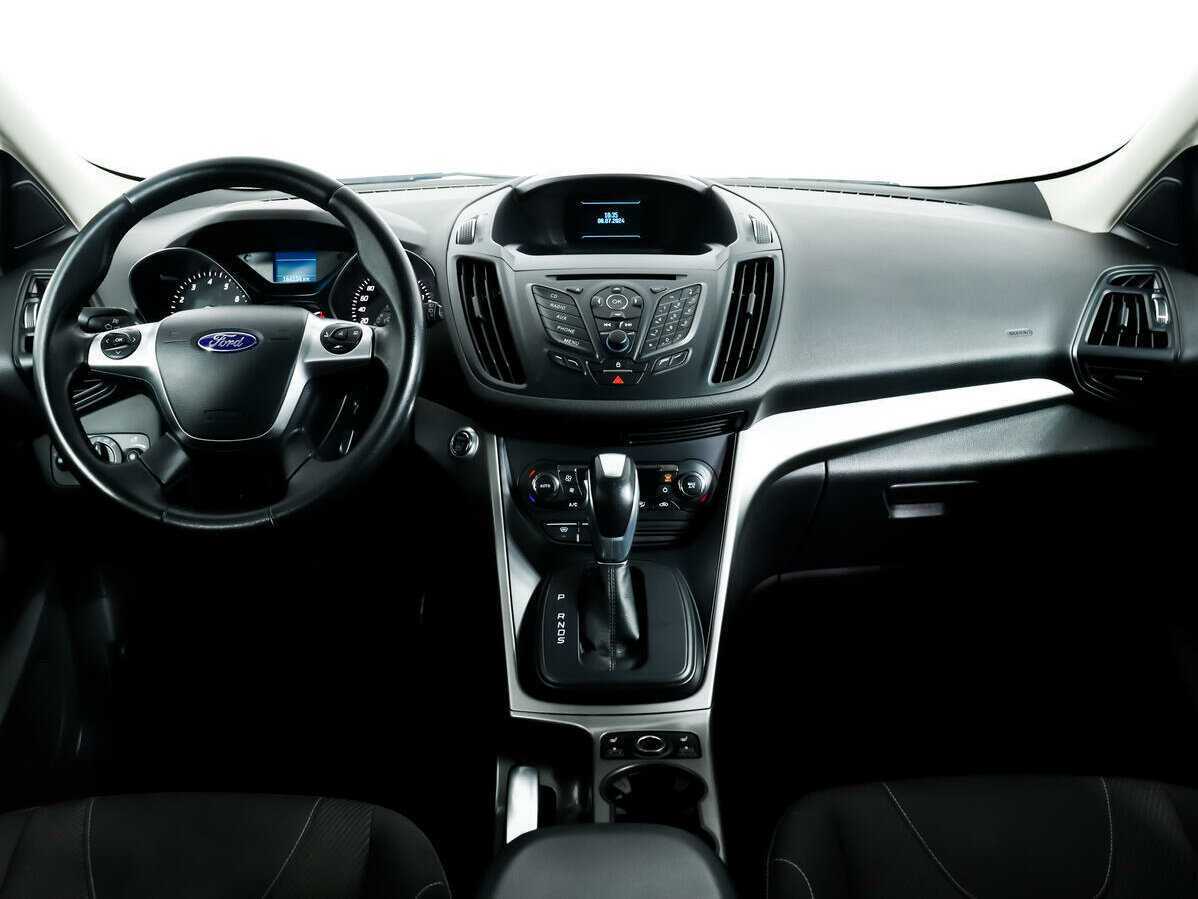 Б/У Форд Куга 2016 года. Фото: #10