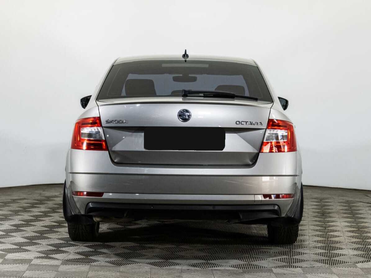 Б/У Шкода Октавия 2019 года. Фото: #4