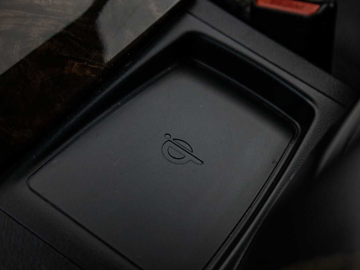 Б/У Тойота Камри 2017 года. Фото: #14