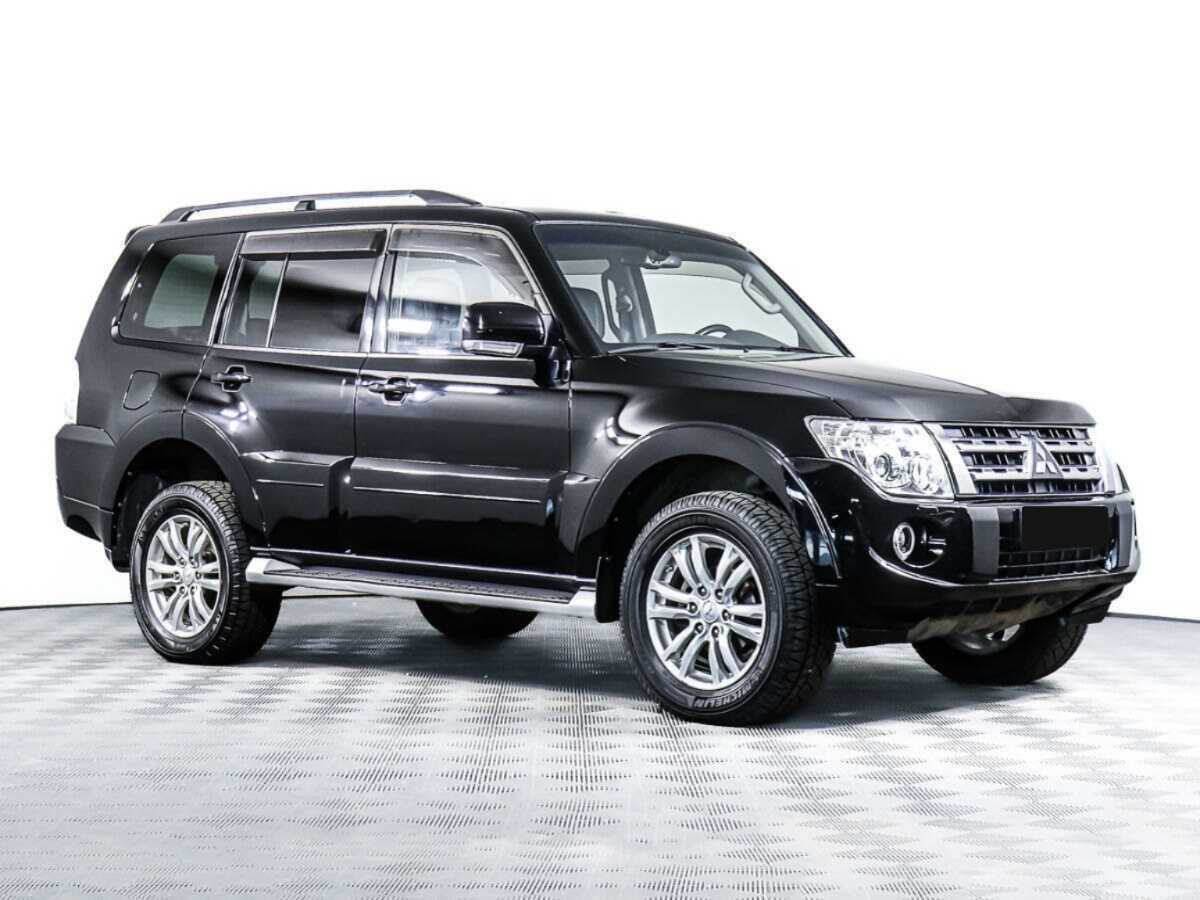 Mitsubishi Pajero 2012 года с пробегом. Фото: #1