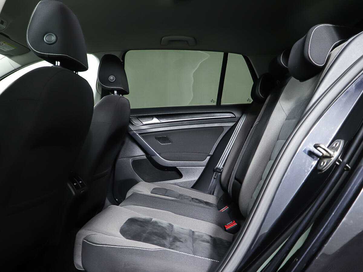 Volkswagen Golf 2013 года с пробегом. Фото: #10