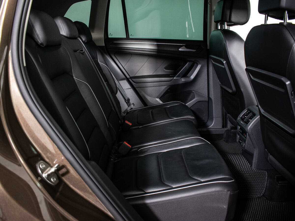 Б/У Фольксваген Тигуан 2018 года. Фото: #9