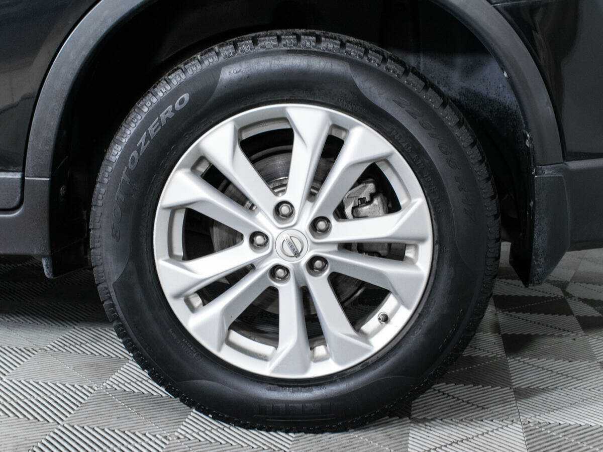 Б/У Ниссан Икс-Трейл 2016 года. Фото: #16