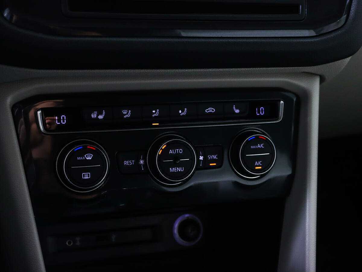 Б/У Фольксваген Тигуан 2017 года. Фото: #14