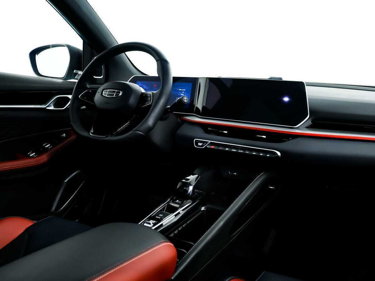 Б/У Джили Кулрэй 2023 года. Фото: #8