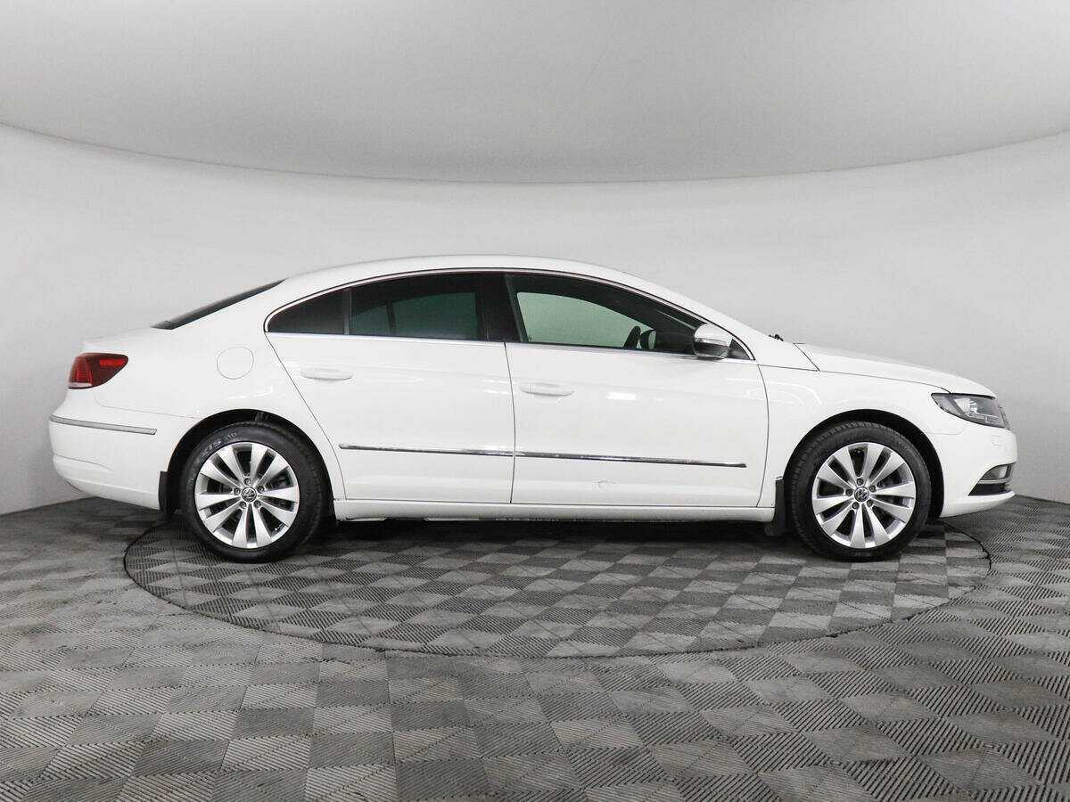 Volkswagen Passat CC 2013 года с пробегом. Фото: #3