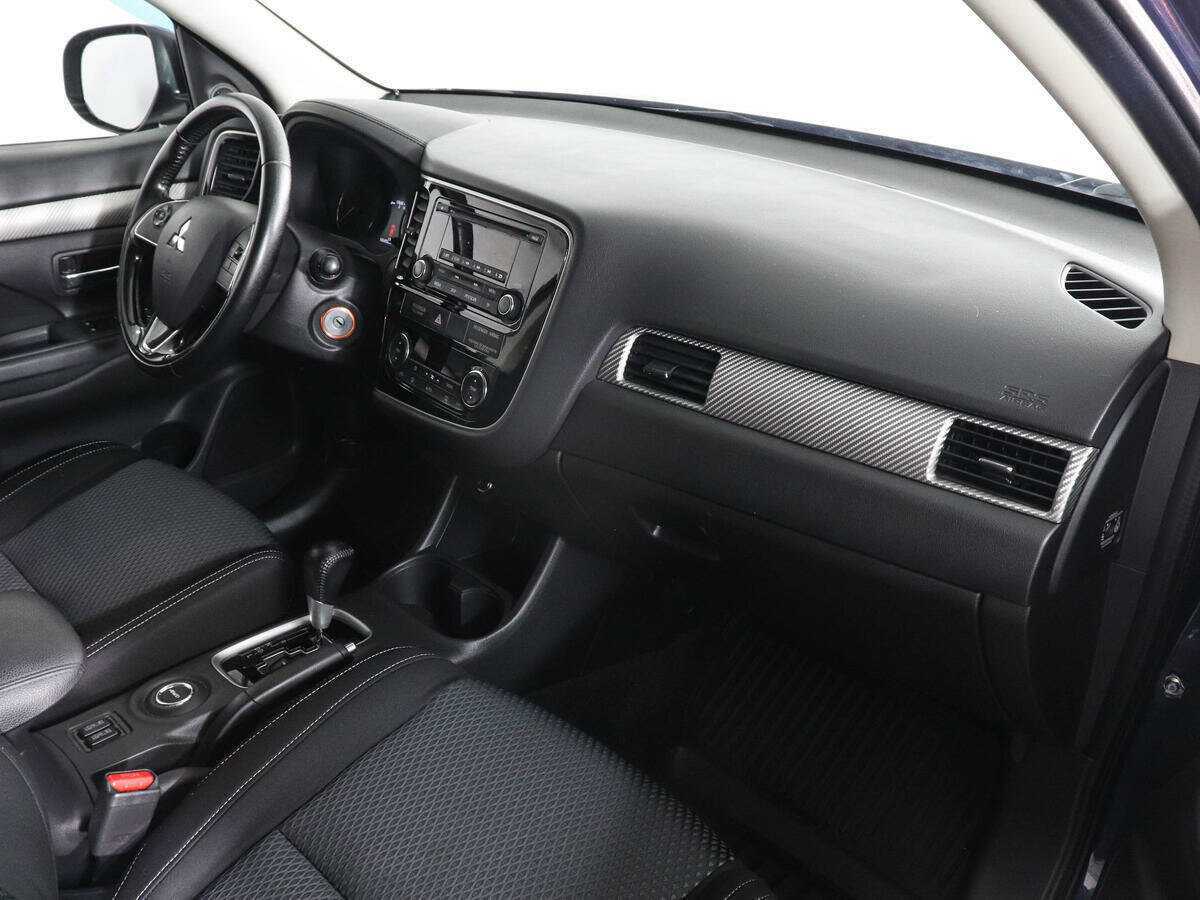 Mitsubishi Outlander 2016 года с пробегом. Фото: #9