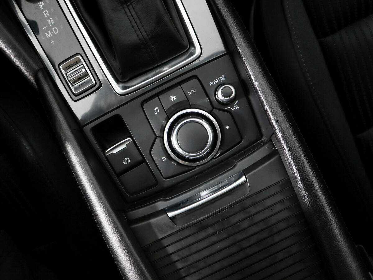 Б/У Мазда 6 2016 года. Фото: #9