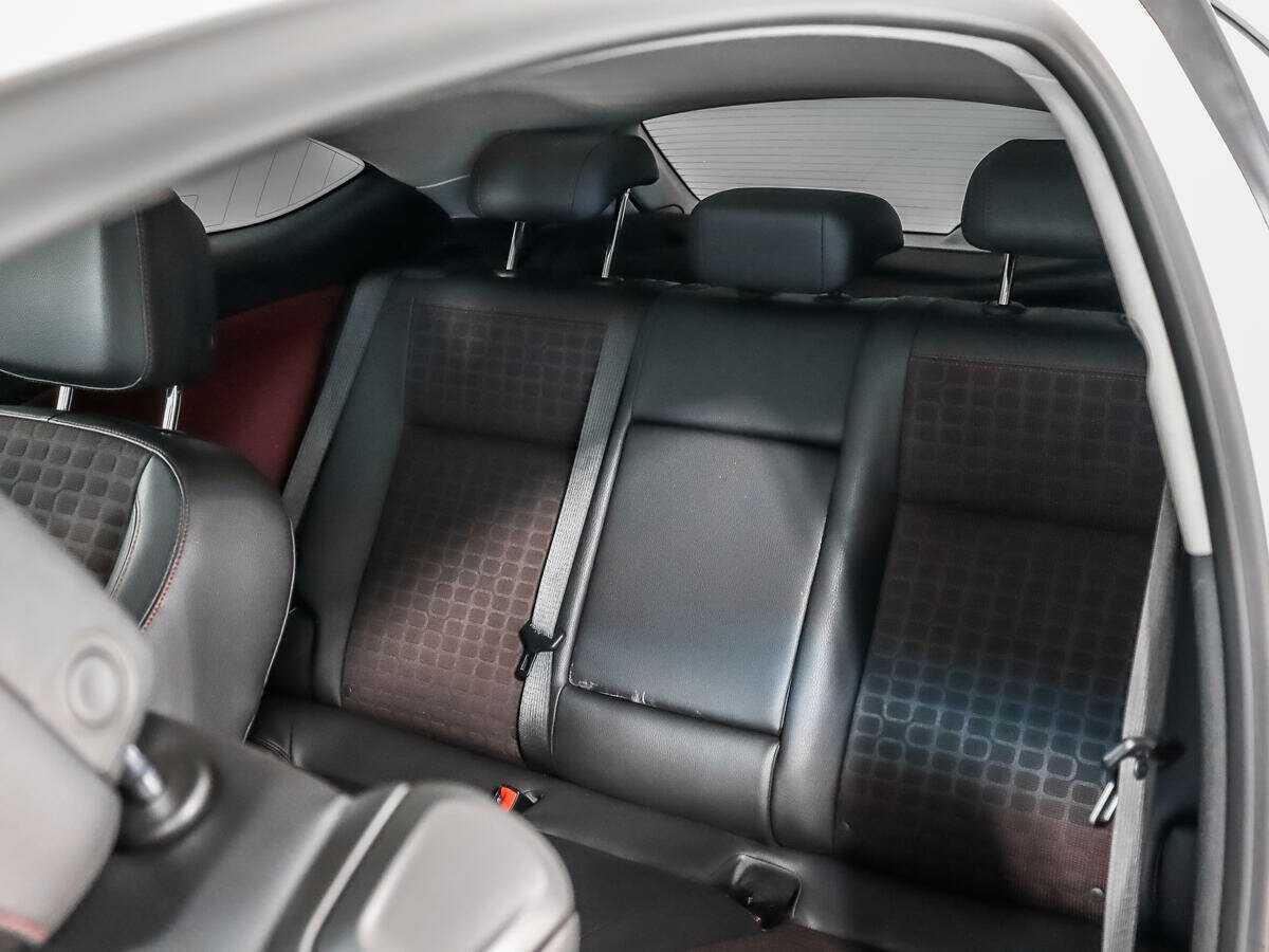 Б/У Опель Астра 2012 года. Фото: #9