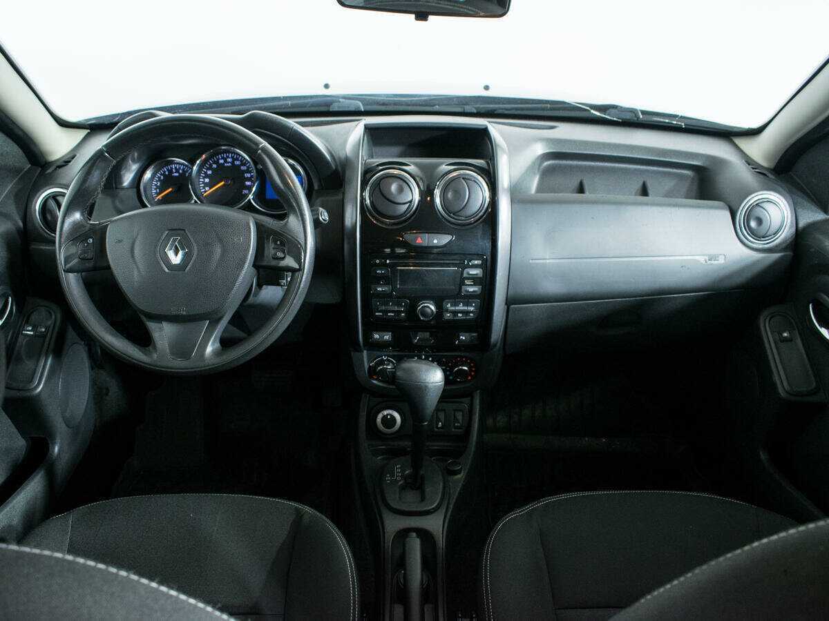 Б/У Рено Дастер 2015 года. Фото: #11