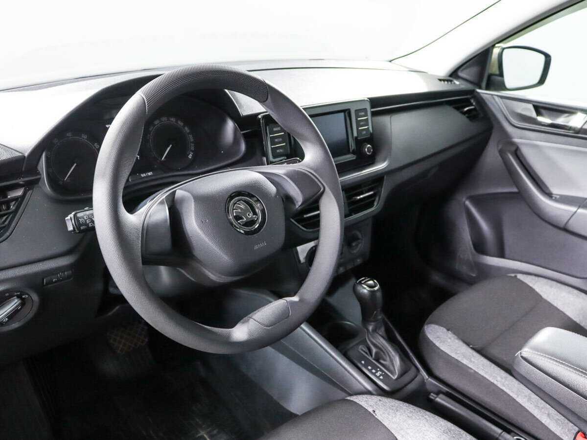 Б/У Шкода Рапид 2021 года. Фото: #13